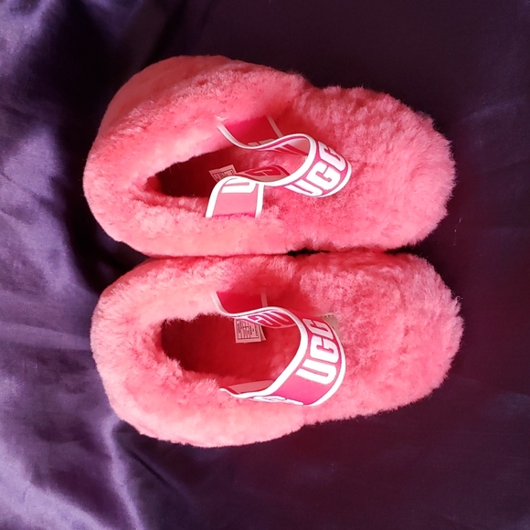 NWOB UGG Women's Fluff Yeah Slide Slipper in Neon Coral. Sz. 10 - Picture 2 of 8